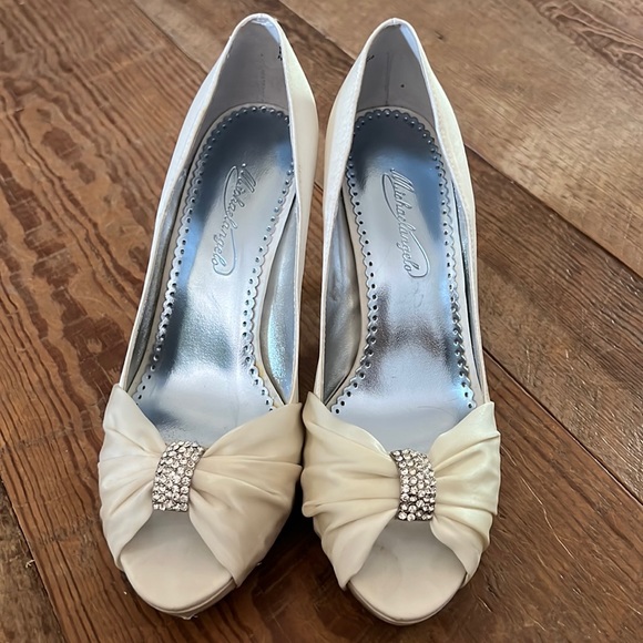 Wedding pumps - Picture 1 of 4